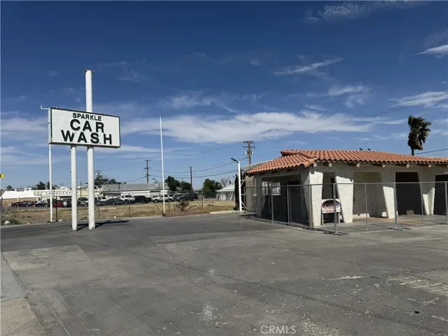 1421 W Main Street, Barstow, California 92311