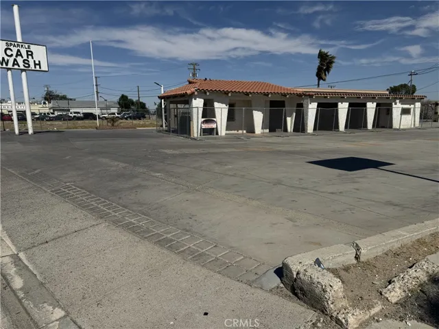 1421 W Main Street, Barstow, California 92311