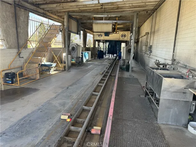 1421 W Main Street, Barstow, California 92311