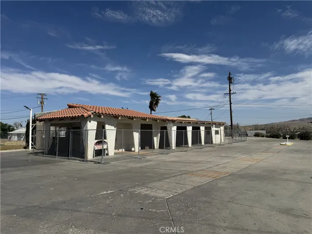 1421 W Main Street, Barstow, California 92311