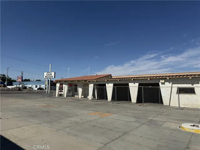 1421 W Main Street, Barstow, California 92311