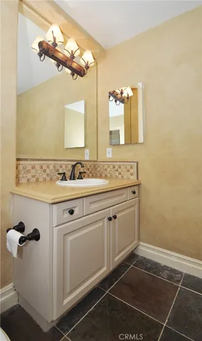 Casita bathroom