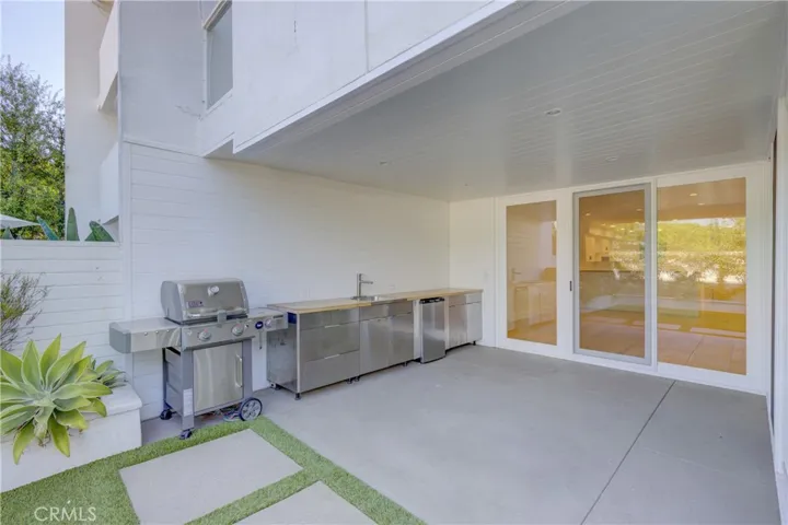 743 Avocado Avenue 102, Corona Del Mar, California 92625