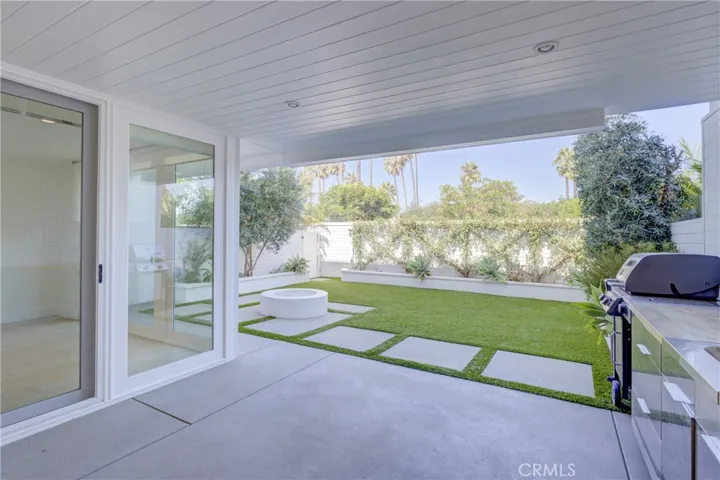 743 Avocado Avenue 102, Corona Del Mar, California 92625