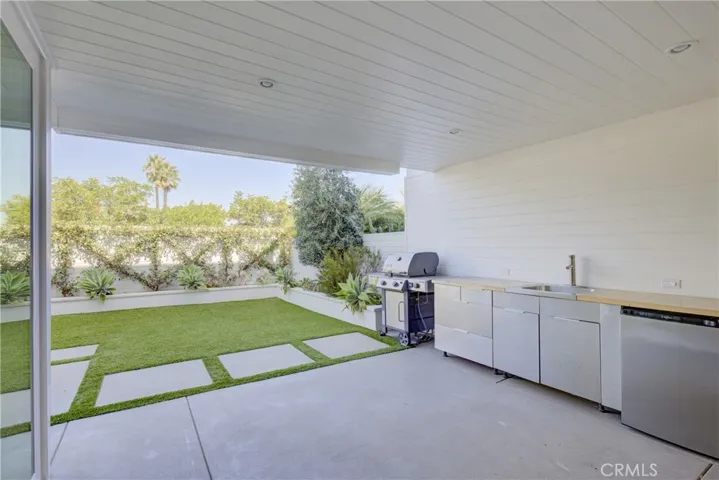 743 Avocado Avenue 102, Corona Del Mar, California 92625