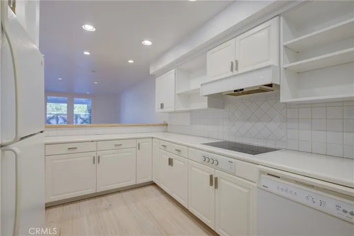 743 Avocado Avenue 102, Corona Del Mar, California 92625