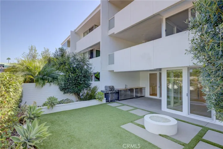743 Avocado Avenue 102, Corona Del Mar, California 92625