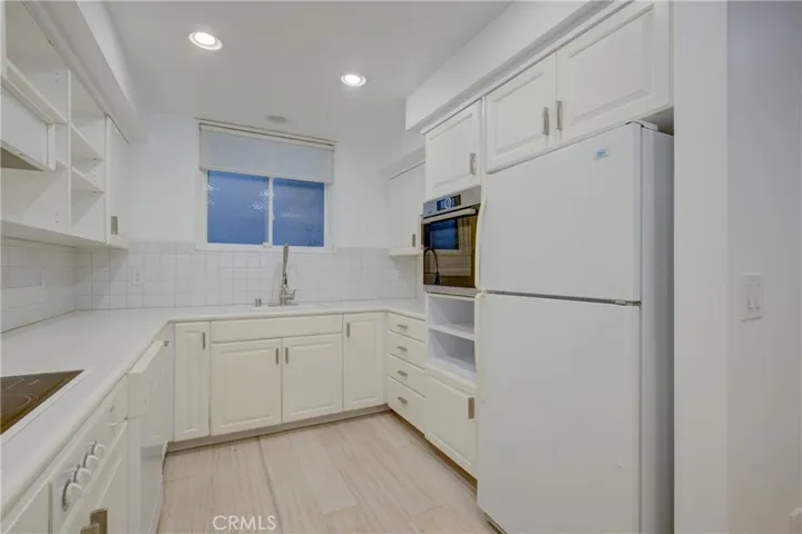 743 Avocado Avenue 102, Corona Del Mar, California 92625