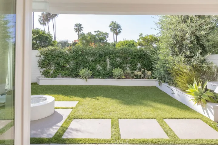 743 Avocado Avenue 102, Corona Del Mar, California 92625