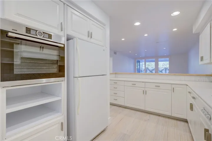 743 Avocado Avenue 102, Corona Del Mar, California 92625