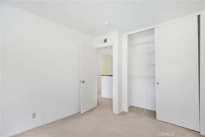29 Cheyenne 70, Irvine, California 92604