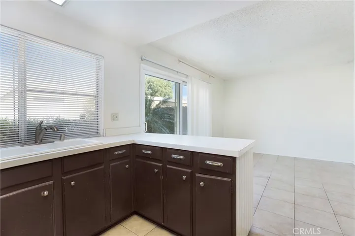 29 Cheyenne 70, Irvine, California 92604
