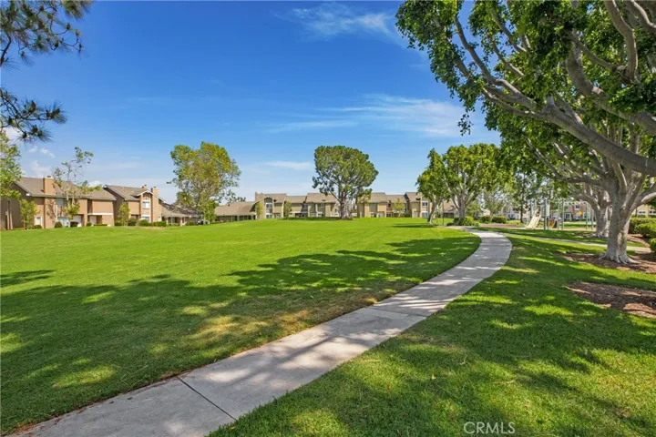 29 Cheyenne 70, Irvine, California 92604