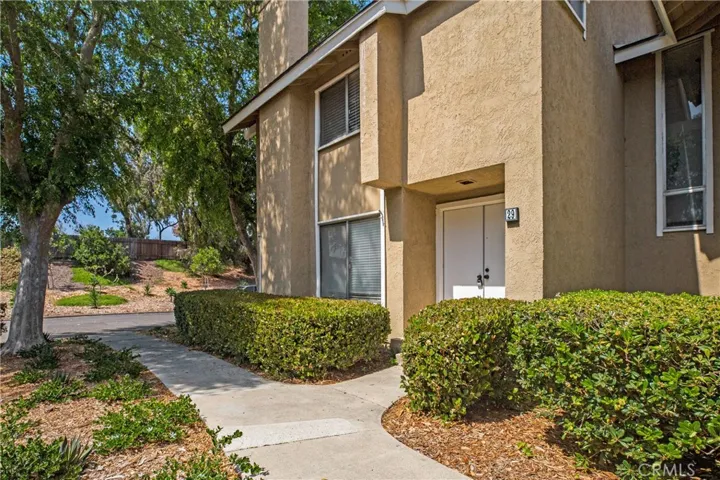 29 Cheyenne 70, Irvine, California 92604