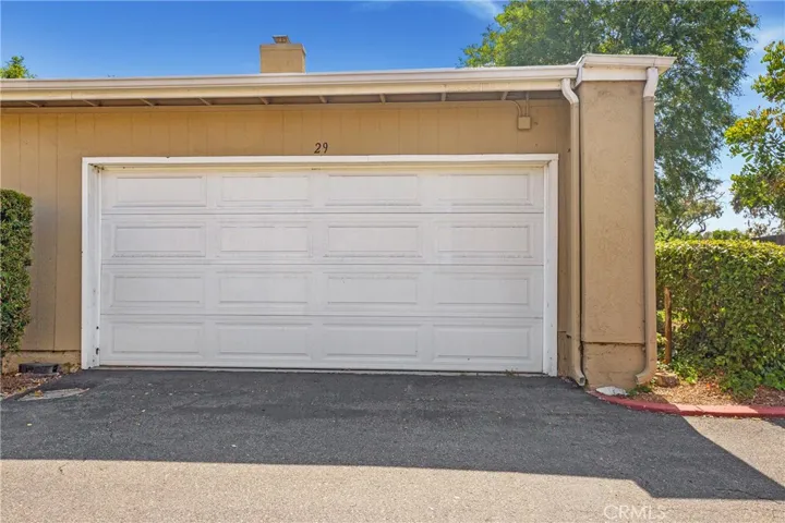 29 Cheyenne 70, Irvine, California 92604