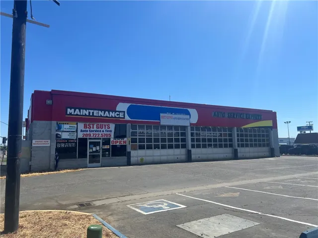 1420 V Street, Merced, California 95340