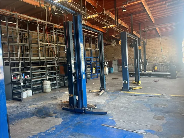 1420 V Street, Merced, California 95340
