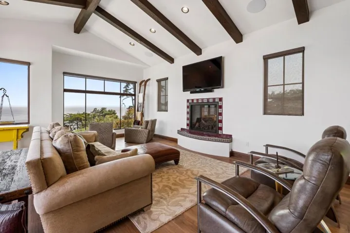 4190 Opal Cliff Drive, Santa Cruz, California 95062