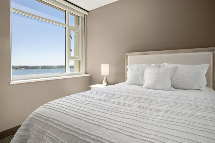 700 W Harbor Dr. 1203, San Diego, California 92101