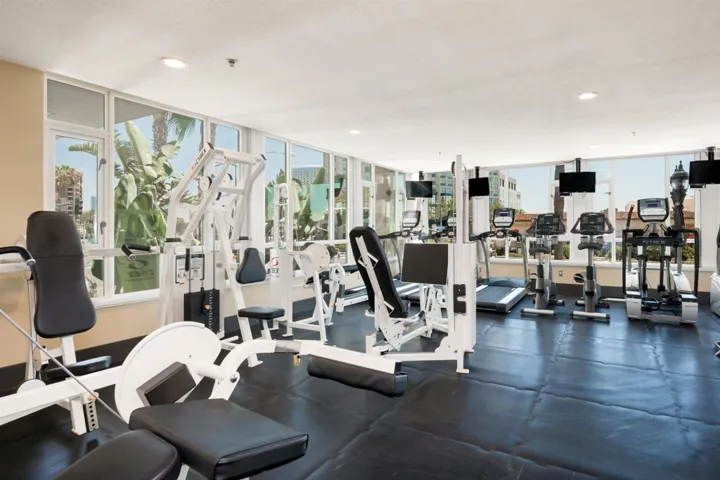 700 W Harbor Dr. 1203, San Diego, California 92101