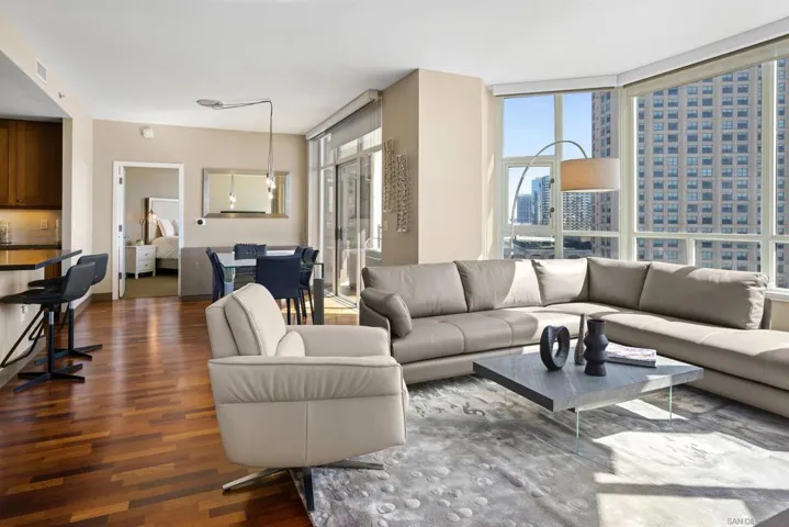 700 W Harbor Dr. 1203, San Diego, California 92101