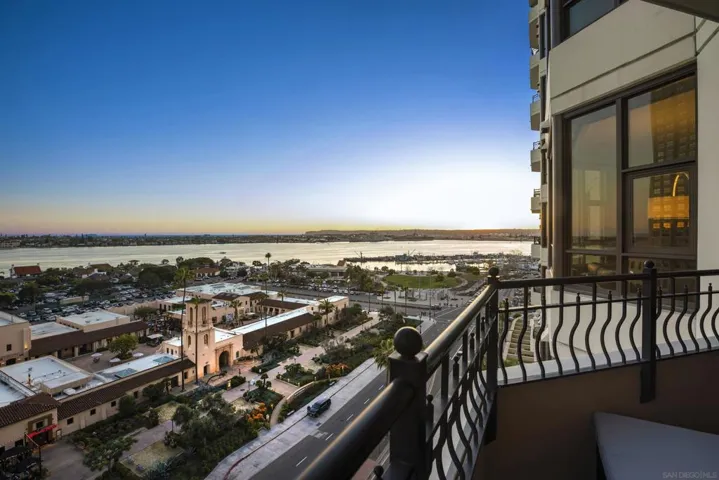700 W Harbor Dr. 1203, San Diego, California 92101