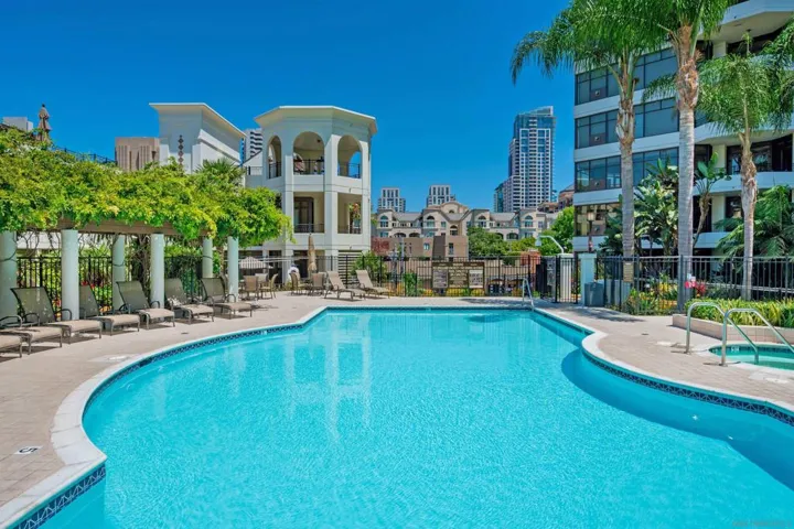 700 W Harbor Dr. 1203, San Diego, California 92101