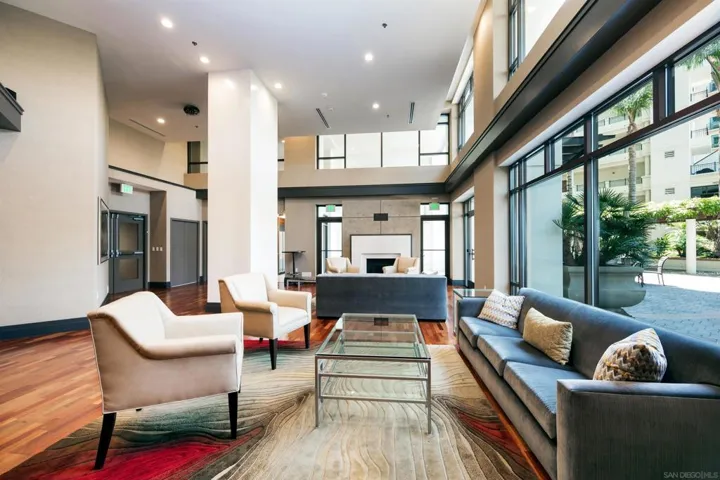 700 W Harbor Dr. 1203, San Diego, California 92101