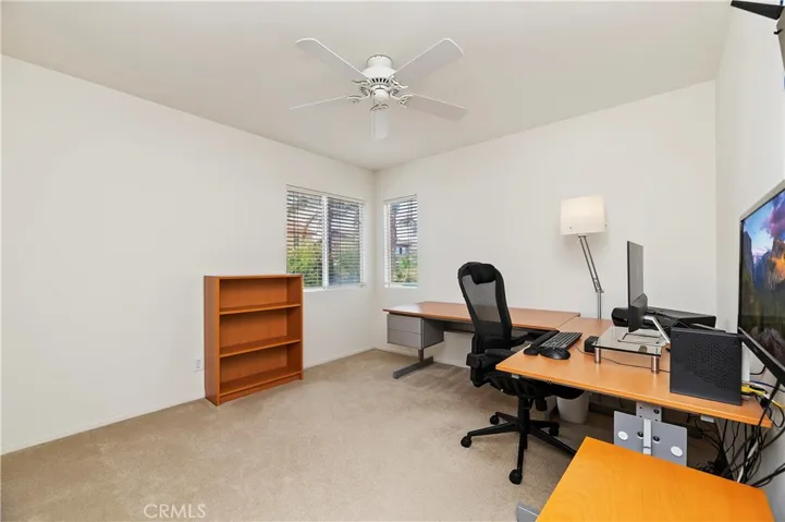 Bedroom(Office)