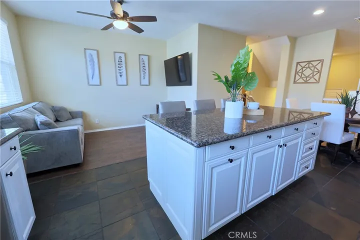 16 Durlston Way, Ladera Ranch, California 92694