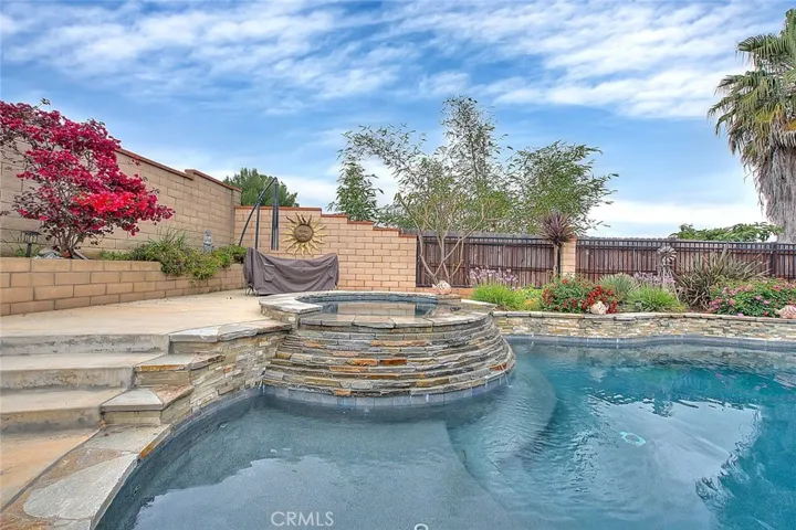 901 Looking Glass Drive, Diamond Bar, California 91765