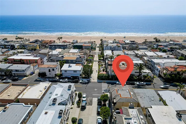 303 7th Street A, Manhattan Beach, California 90266