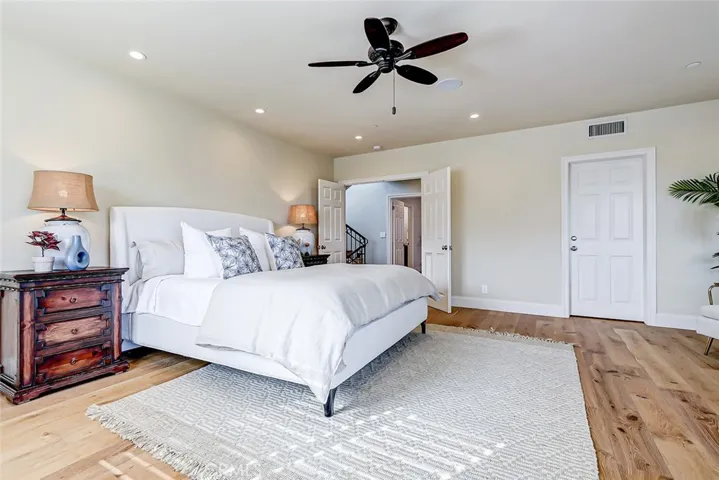 303 7th Street A, Manhattan Beach, California 90266