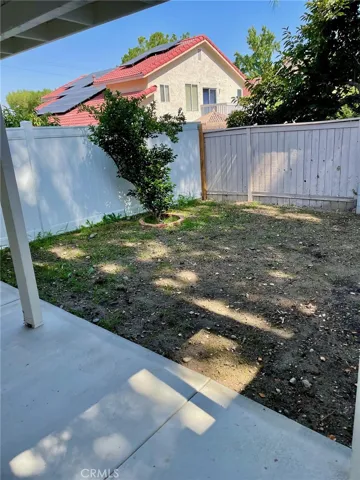 Enclosed private yard