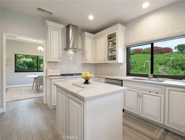 Kitchen with Center Island