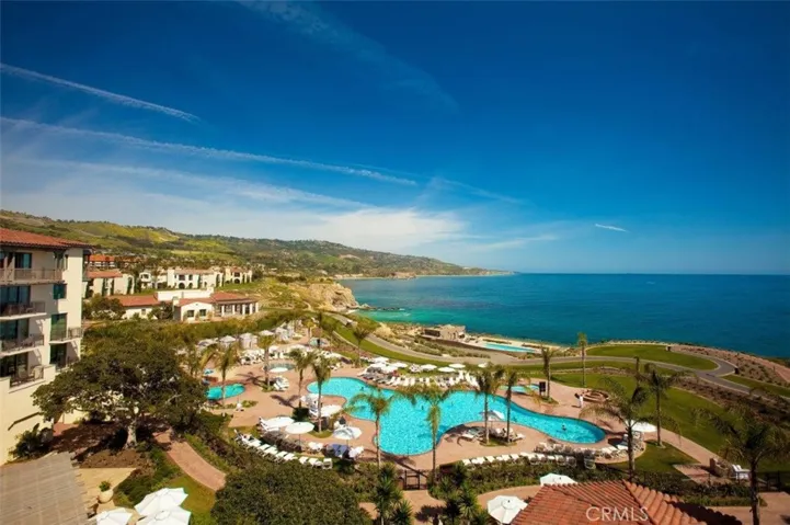 Bluff Terranea