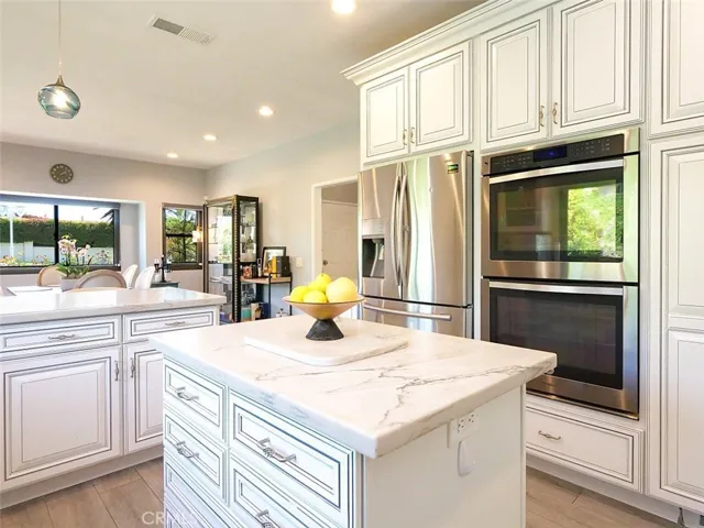 Kitchen with Center Island