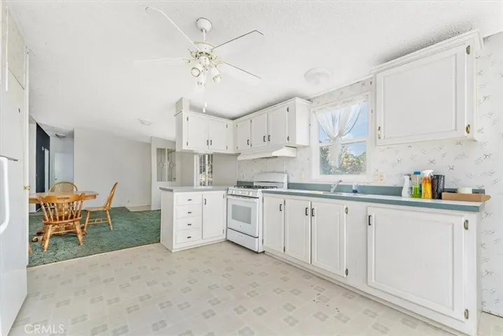 7985 Ricalia Lane, Los Molinos, California 96055