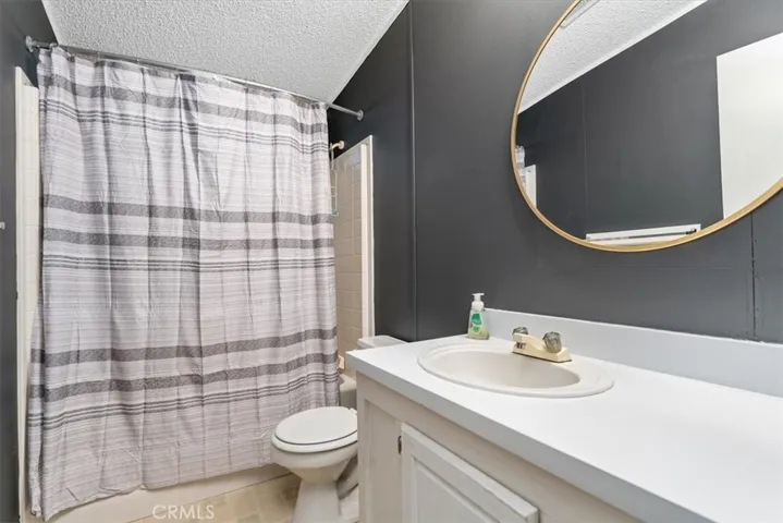 7985 Ricalia Lane, Los Molinos, California 96055