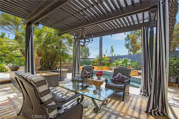 25242 Bentwood, Laguna Niguel, California 92677