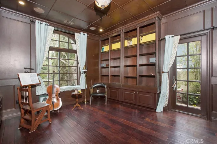 25242 Bentwood, Laguna Niguel, California 92677