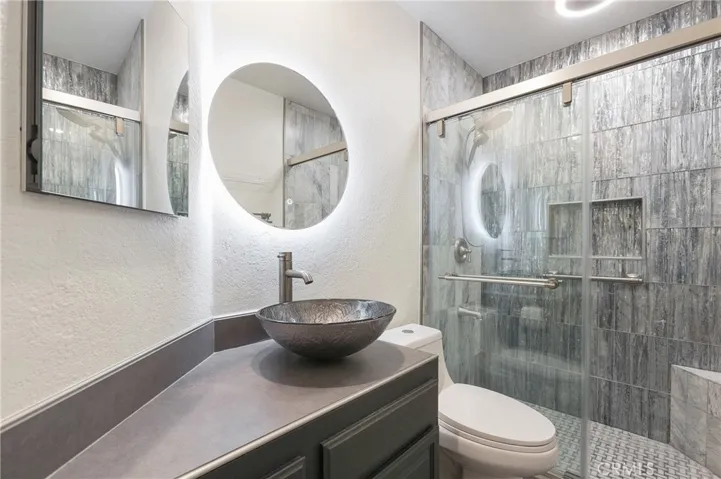 25242 Bentwood, Laguna Niguel, California 92677