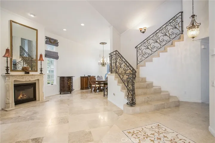 25242 Bentwood, Laguna Niguel, California 92677