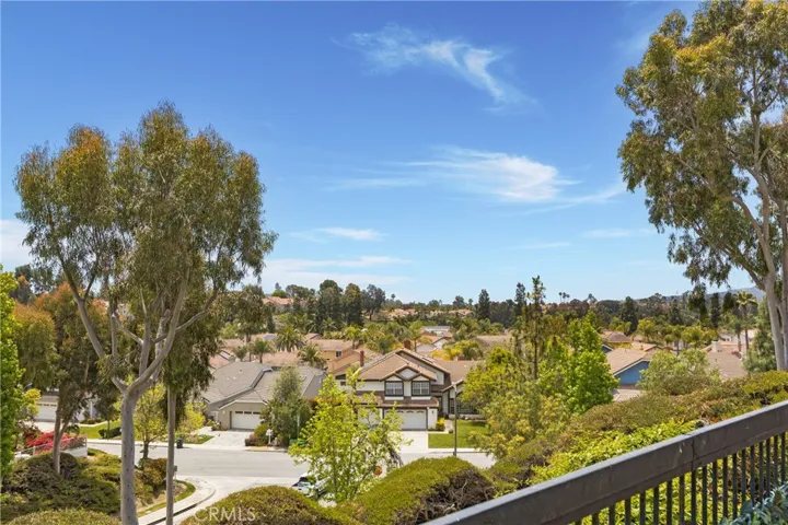 25242 Bentwood, Laguna Niguel, California 92677