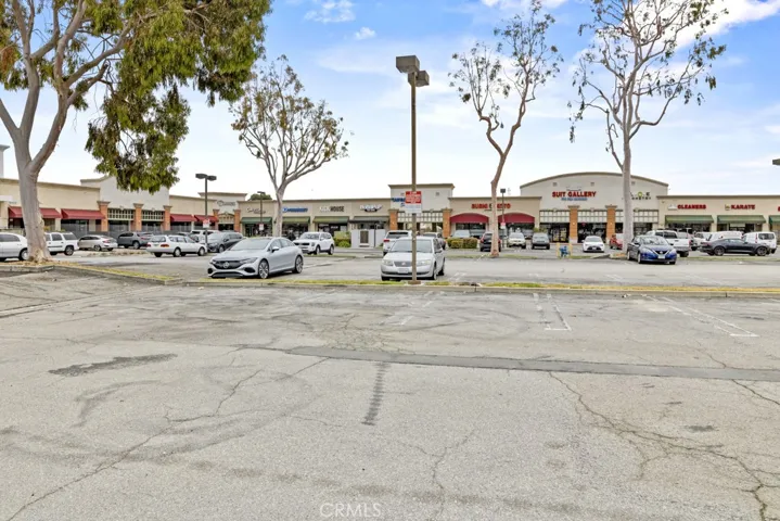 Close by shopping