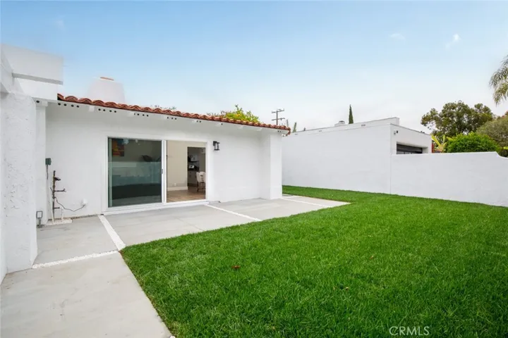 10081 La Quinta Circle, Fountain Valley, California 92708