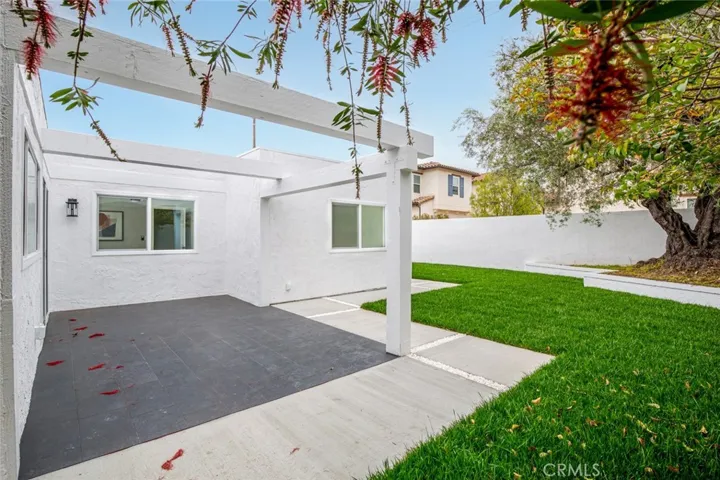10081 La Quinta Circle, Fountain Valley, California 92708