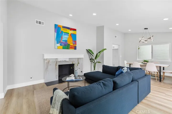 10081 La Quinta Circle, Fountain Valley, California 92708