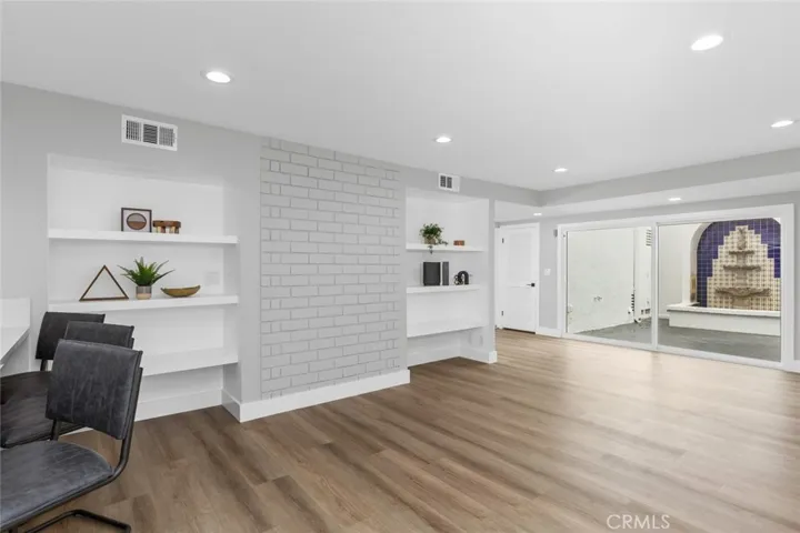 10081 La Quinta Circle, Fountain Valley, California 92708