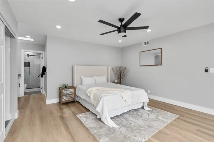 10081 La Quinta Circle, Fountain Valley, California 92708
